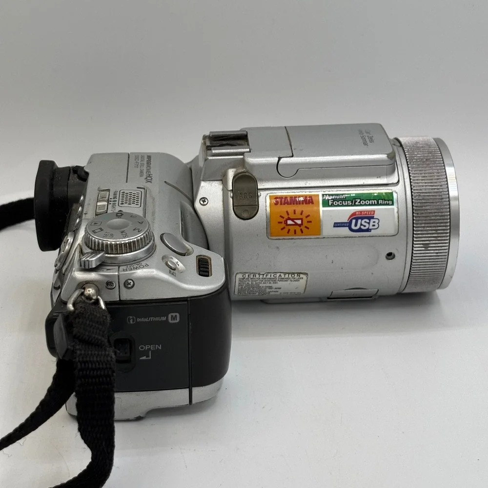Sony Cyber-shot DSC-F717 5.0MP Digital Camera Carl Zeiss Vario-Sonnar Silver